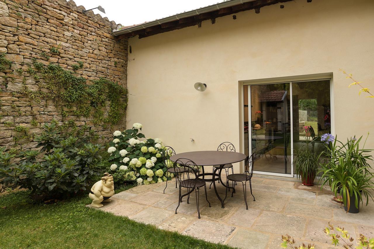 Le Cercle Chambres Climatisees Coligny Exterior photo