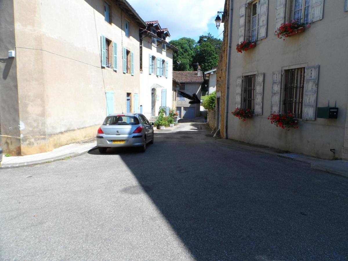 Le Cercle Chambres Climatisees Coligny Exterior photo